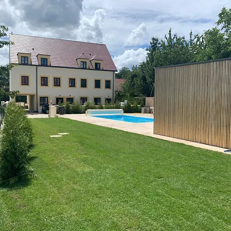 Ref 2 Avec Piscine A 5 Min De Disneyland Paris